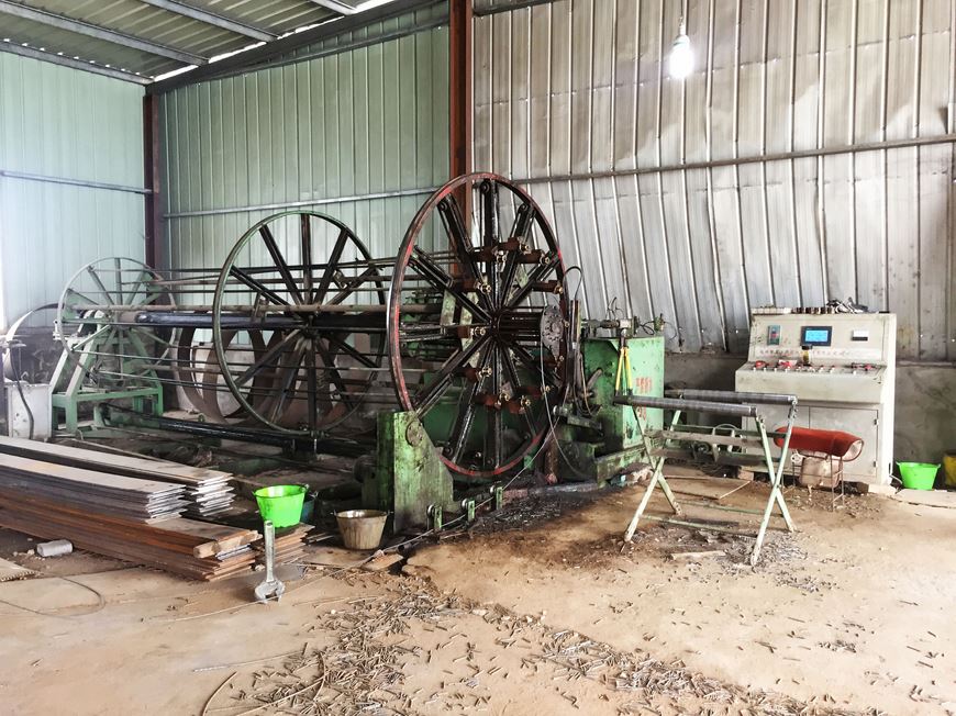 全自動變徑滾焊機(jī)